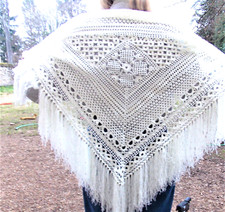 CHALE CROCHET MAIN SYLVETTE