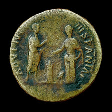 ** RARISSIME Sesterce d'Hadrien, "ADVENTVI AVG HISPANIAE", 130-133, R3, TTB **