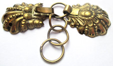 Ancienne Attache boucle ceinture coquille vareuse gilet cape accessoire 2447