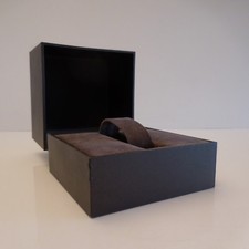 Coffret de montre GUCCI art-déco minimaliste vintage collection 
