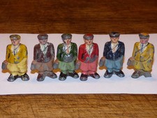 lot de 6 petits personnages en