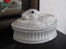 Terrine forme lievre en porcelaine Pillivuyt yeux de verre Lapin Chasse ancien