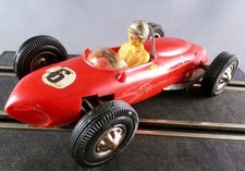 Carrera Universal 40401 - Ferrari 156 F1 Rouge #6 Phil Hill sans Boite 1/32