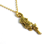 Collier léopard plaqué or