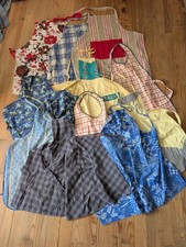 lot de 11 tablier de grand mère, de cuisine, de service, vintage.