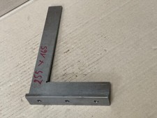 Equerre de traçage à chapeau   Longueur 250 mm x largeur 165 mm x ép 35 mm