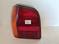 Feu arrière conducteur pour