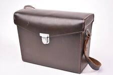 Sacoche pour appareil photo Leica. Très bon état général.