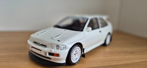 Ford escort cosworth 18 - rs,