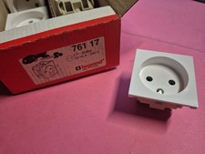 Legrand MOSAIC 76117- Prise de courant 2P Sans Terre MOSAIC 50 - à l'unité BLANC