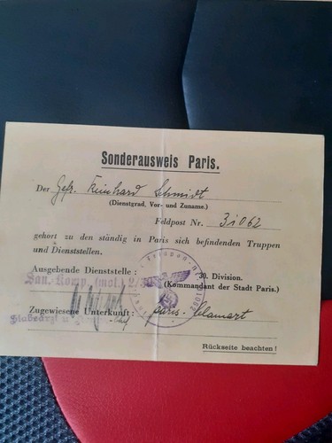 Ausweis paris - ausweis,