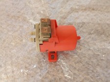 POMPE LAVE GLACE 12V SEIM universelle pour voiture, camionnette, bus, camion