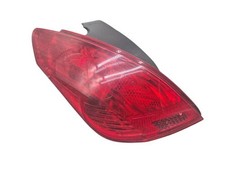 Feu arriere principal gauche