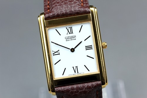 Comme neuf citizen - *n,