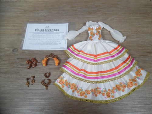 Barbie signature 2025 - barbie, dia