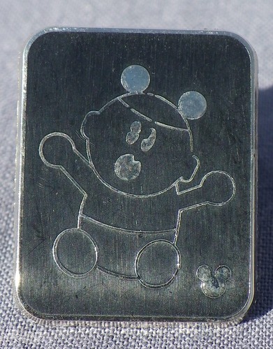 Bebe baby disney pins fond - bebe,