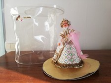 Poupée folklorique historique Reine Margot Impériales étiquette boite doll vinta