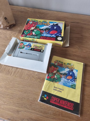 Yoshi island super nintendo - yoshi's,