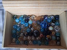Lot de 64 billes et 4 calots