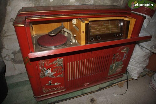 Meuble chinois laqué - , et