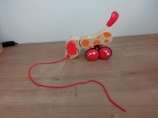 Jouet Chien à tirer en bois Hape
