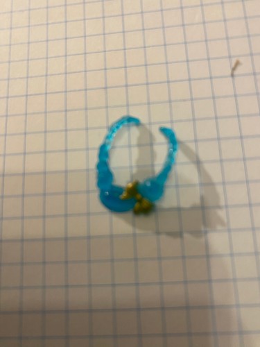 Collier bleu pour poupee - collier,