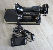 Vintage Machine à coudre Singer featherweight 221K