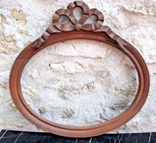Cadre XIXème ovale en bois