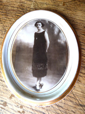 cadre médaillon ovale en