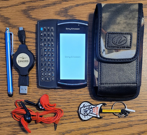 Sony ericsson vivaz pro u8a - sony,