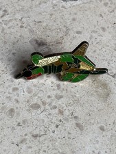Pin’s Avion De Chasse Façon