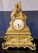 PENDULE BRONZE DORÉ CHARLES X