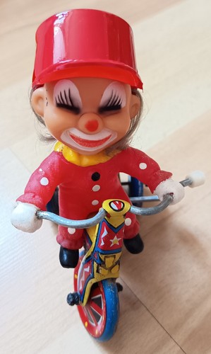 Jouet ancien tôle - clown, sur