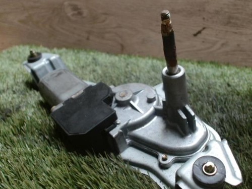Moteur essuie glace arriere