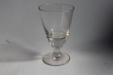 Ancien verre à absinthe