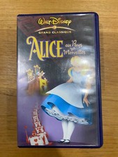 ALICE AU PAYS DES MERVEILLES