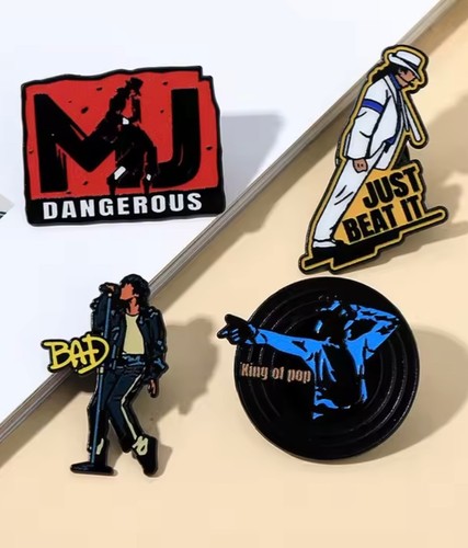 Lot pin michael - 4,