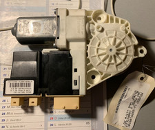 Moteur lève vitre AVANT DROIT - Peugeot 307 CC phase 2 AVEC retros rabattables 