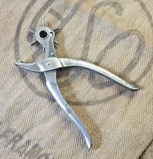 Pince emporte pièce