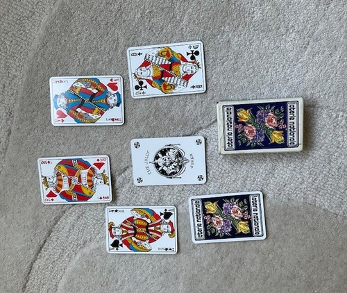 Ancien jeu cartes à - de,