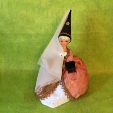 Poupée  folklorique