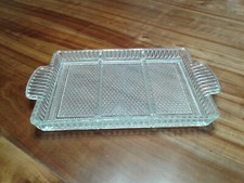 Plateau ou présentoir   verre ou cristal taillé ancien  Portieux?