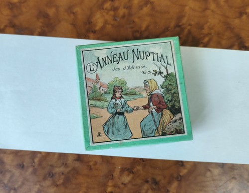 Ancien jeu casse tête puzzle - tête,