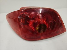 Feu arriere principal gauche