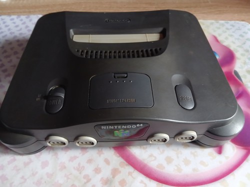 Console nintendo avec - 64, (
