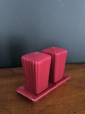 Salière Et Poivrière Style