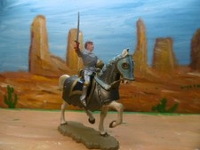 STARLUX  MOYEN AGE JEANNE D'ARC     CHEVAL  CAPARAçoN