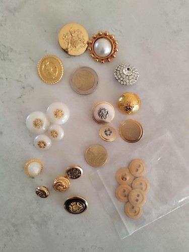 Lot boutons anciens - lot,