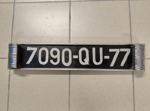 Ancien support plaque