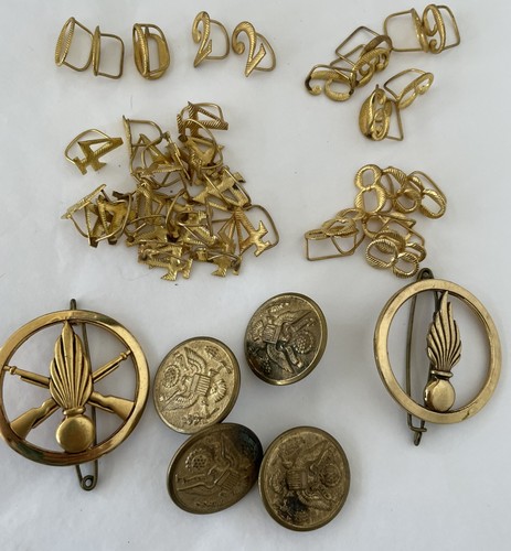 Insignes militaire chiffrés - insignes,